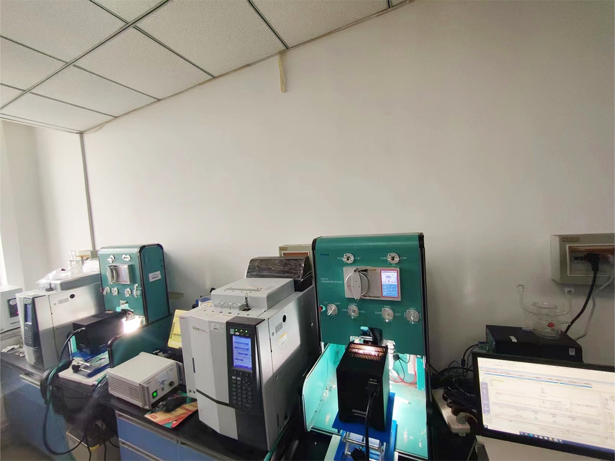 Qingdao University of Science and Technology - Professor Wang Lei's Research Group